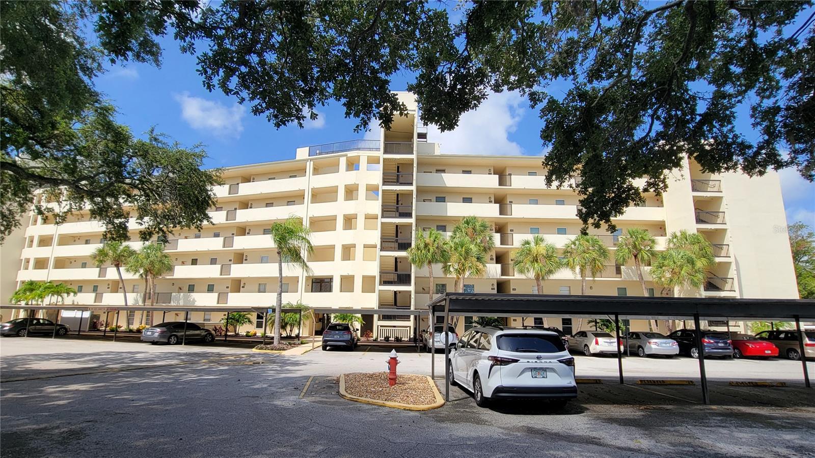 225 COUNTRY CLUB WAY #F1303, LARGO, FL, 33771