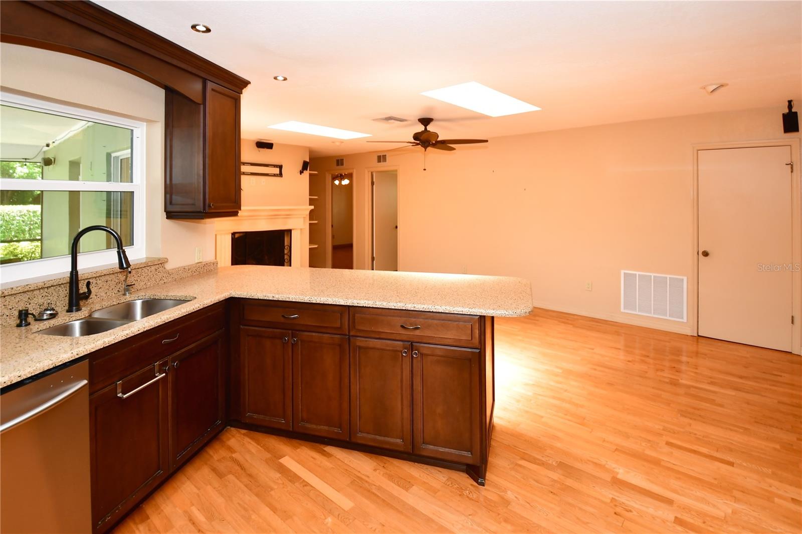 10799 HARBORSIDE DR, LARGO, FL, 33773