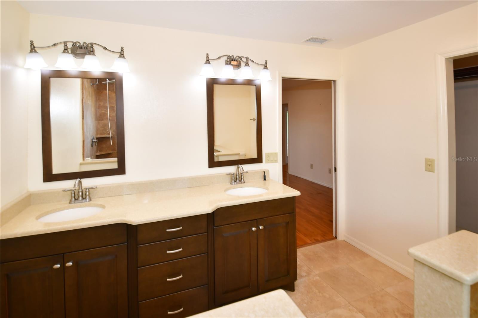 10799 HARBORSIDE DR, LARGO, FL, 33773