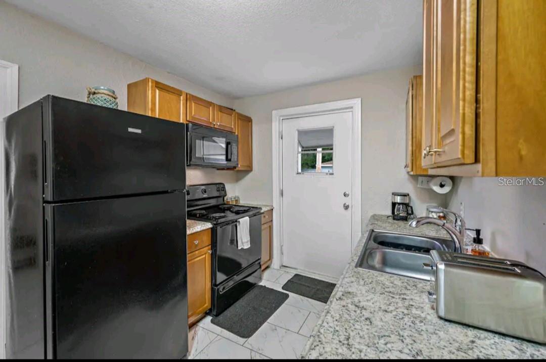 3013 W IVY ST #B, TAMPA, FL, 33607