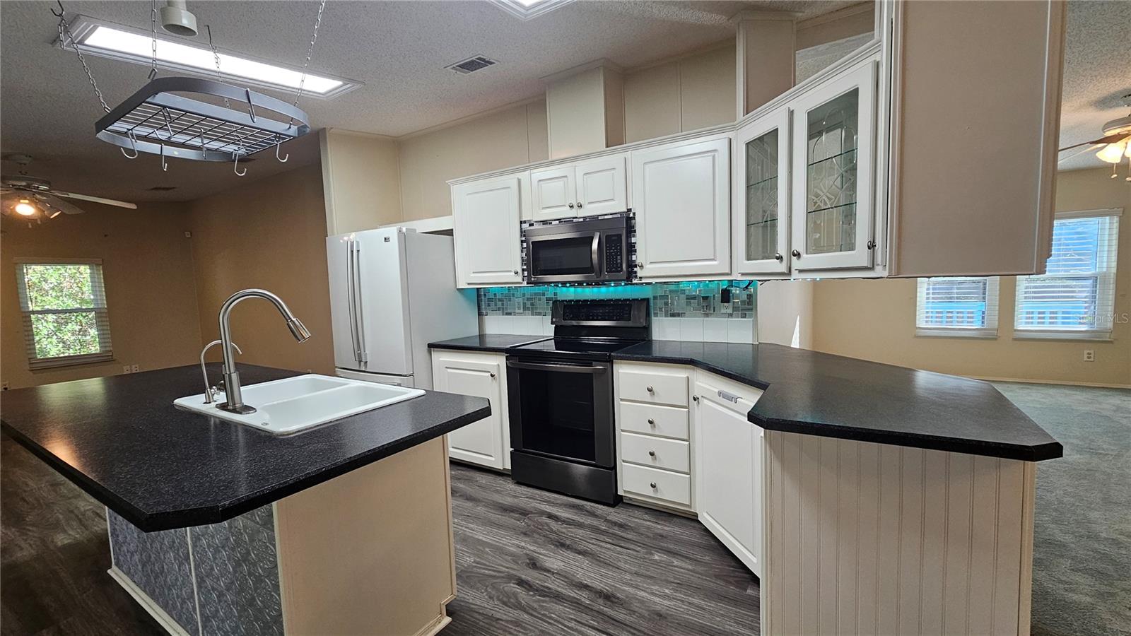 8031 NW 171ST PL, FANNING SPRINGS, FL, 32693