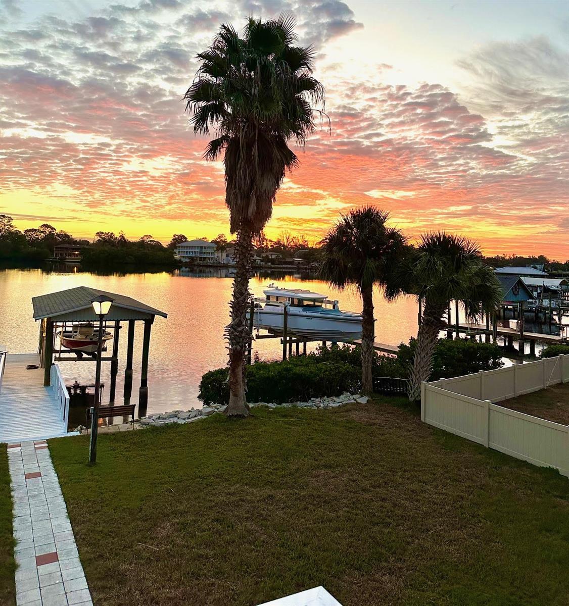 644 BAYSHORE DR, TARPON SPRINGS, FL, 34689