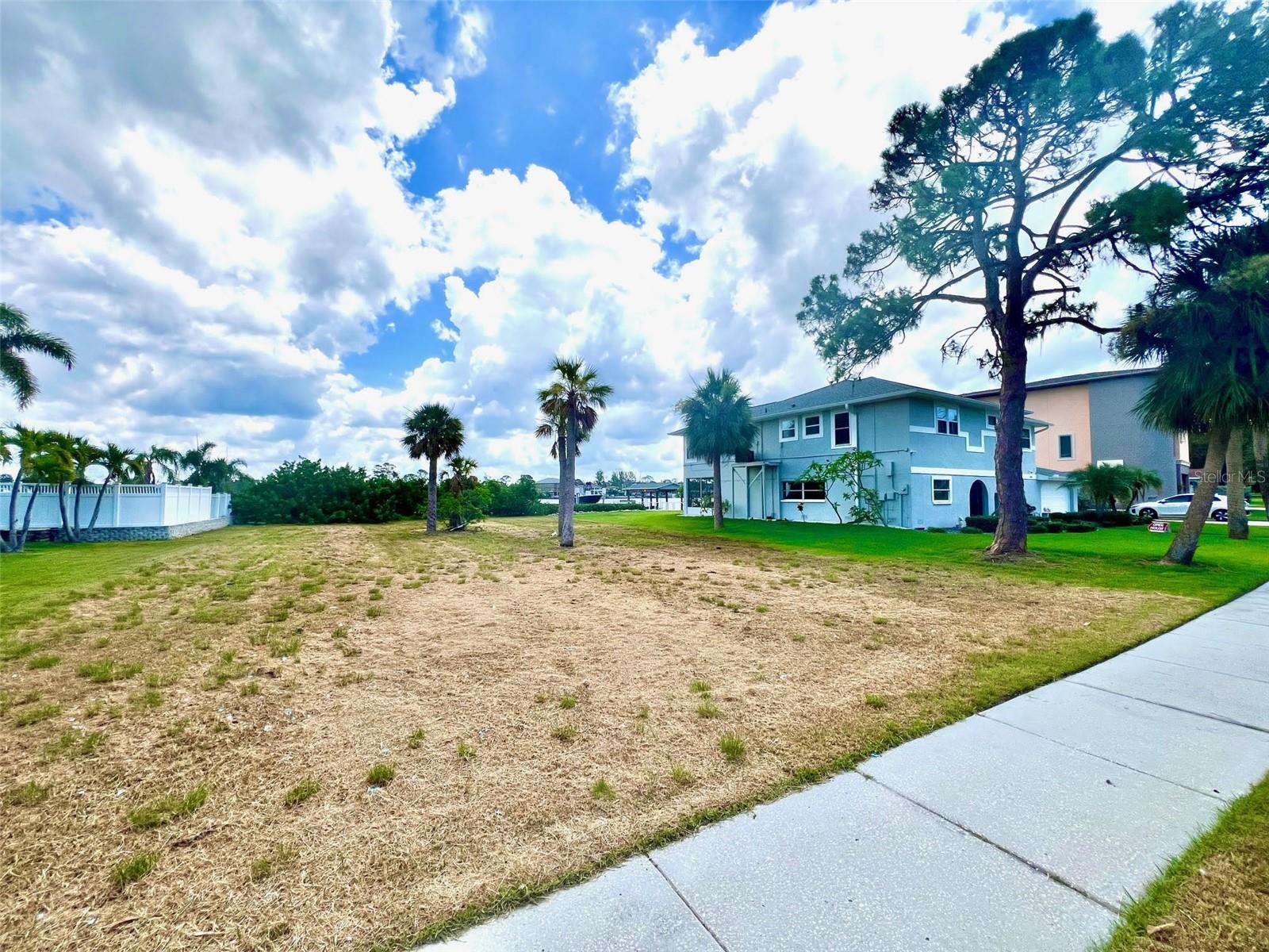 644 BAYSHORE DR, TARPON SPRINGS, FL, 34689