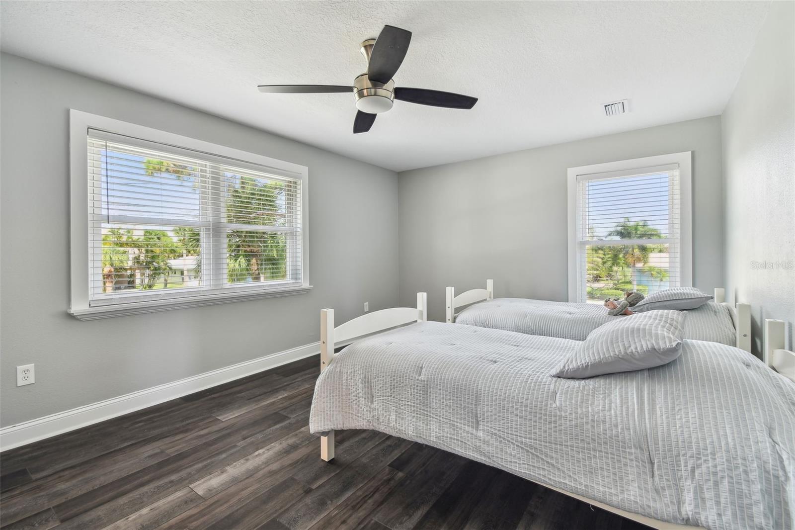 644 BAYSHORE DR, TARPON SPRINGS, FL, 34689