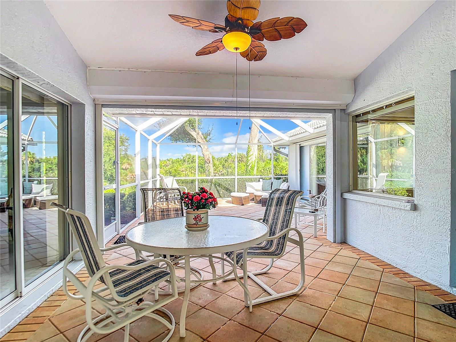 490 LAKE OF THE WOODS DR, VENICE, FL, 34293