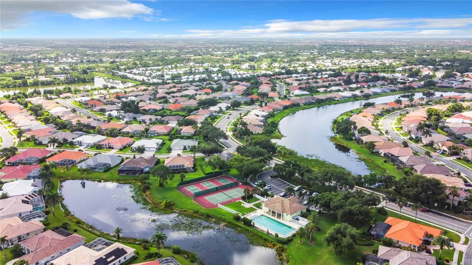 490 LAKE OF THE WOODS DR, VENICE, FL, 34293