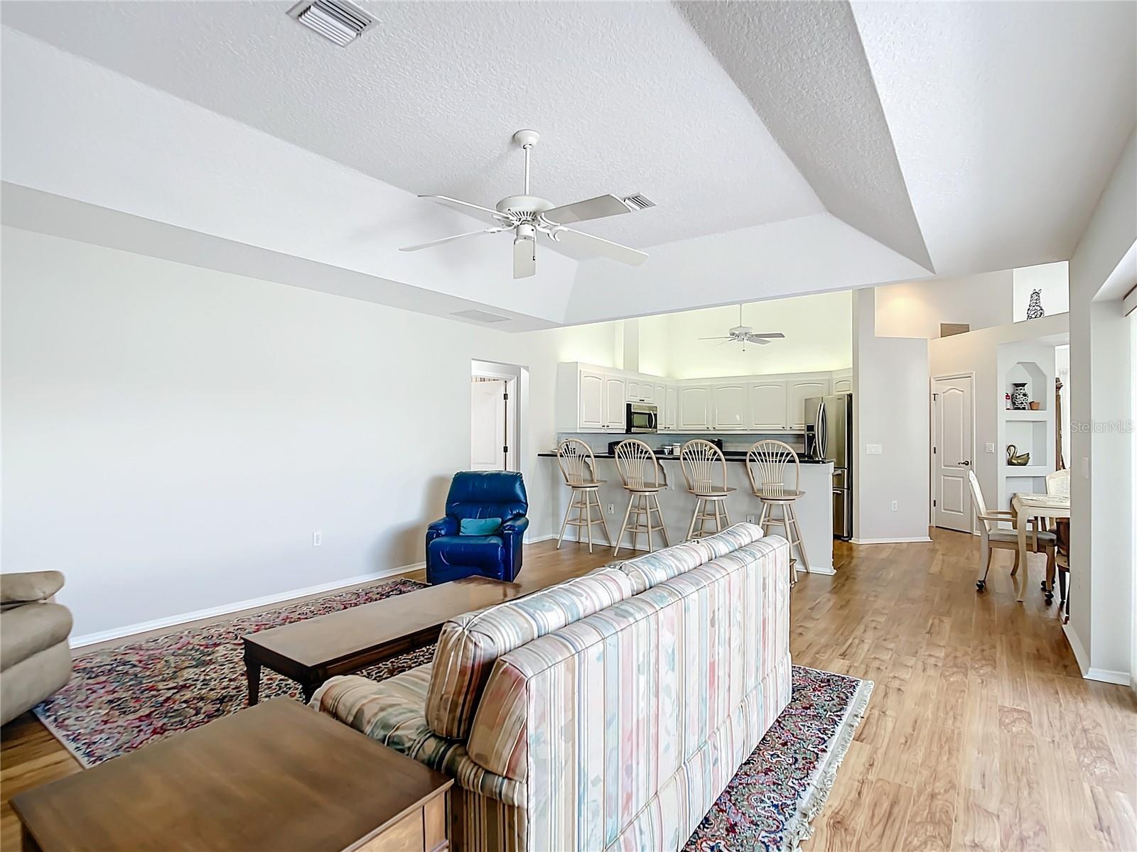 490 LAKE OF THE WOODS DR, VENICE, FL, 34293