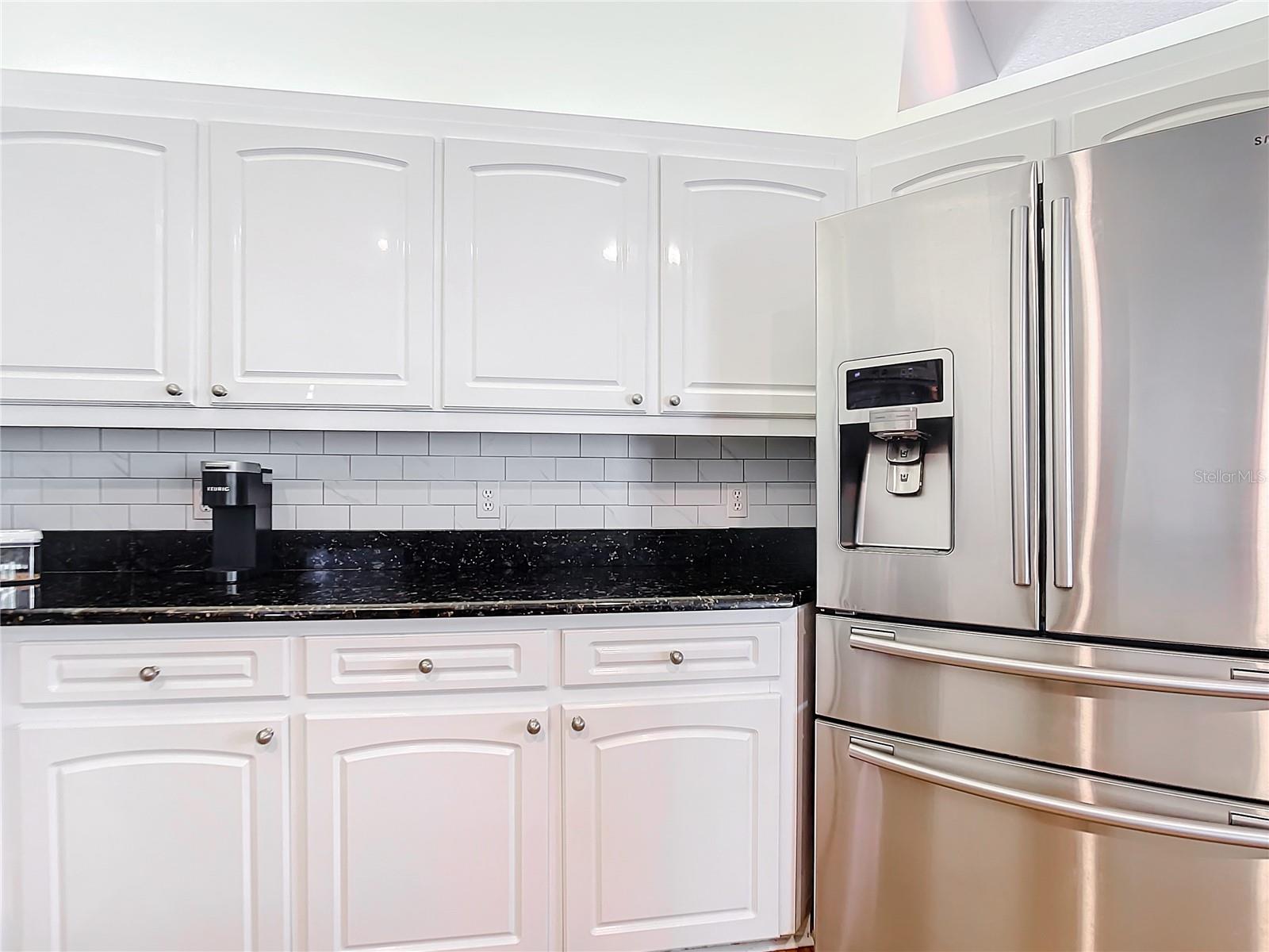 490 LAKE OF THE WOODS DR, VENICE, FL, 34293
