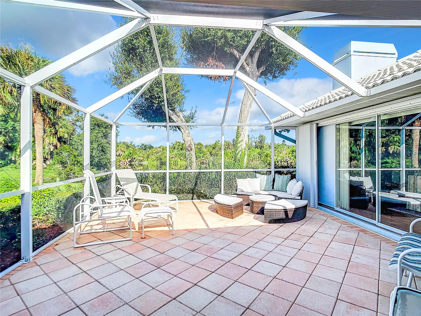 490 LAKE OF THE WOODS DR, VENICE, FL, 34293