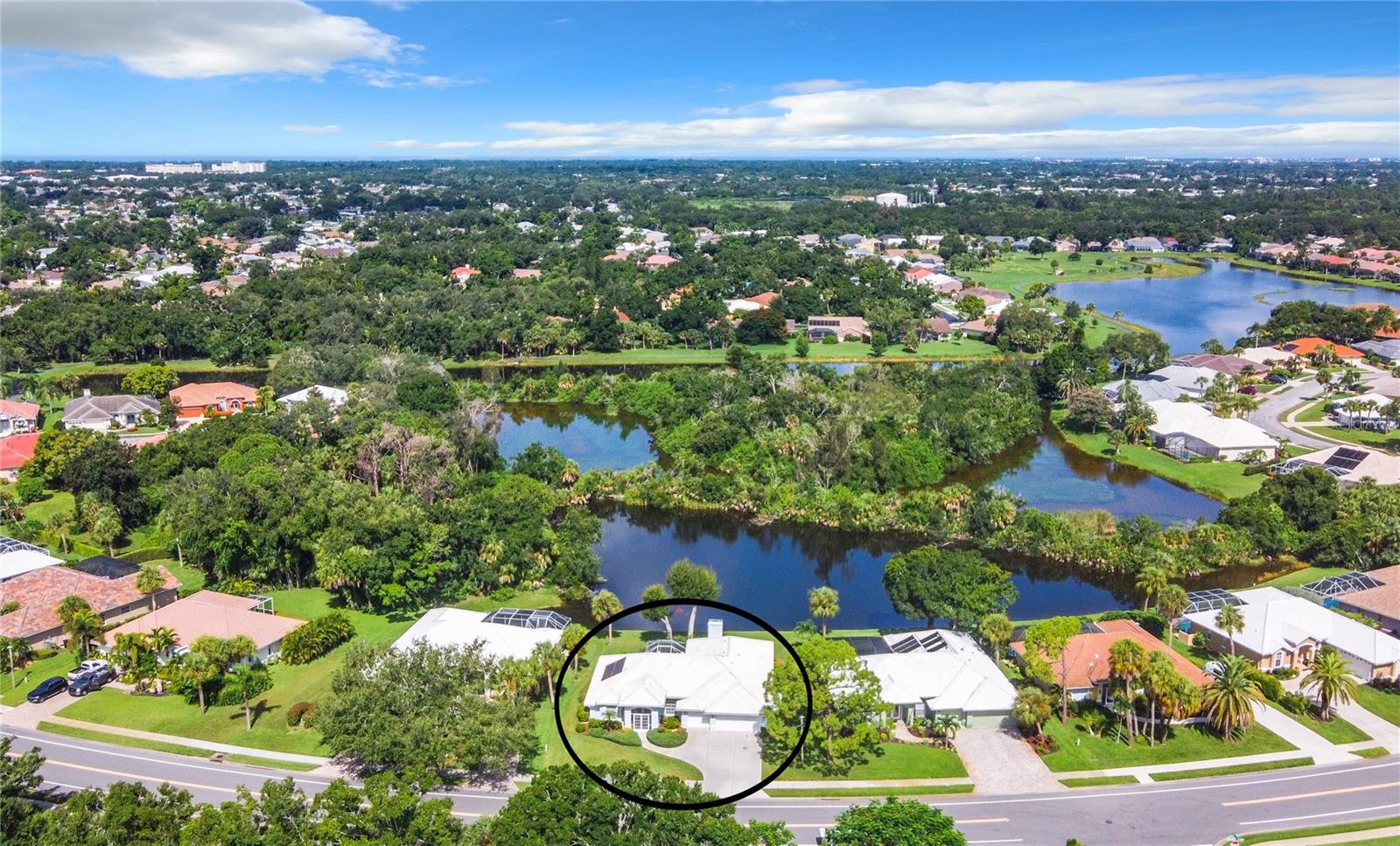 490 LAKE OF THE WOODS DR, VENICE, FL, 34293