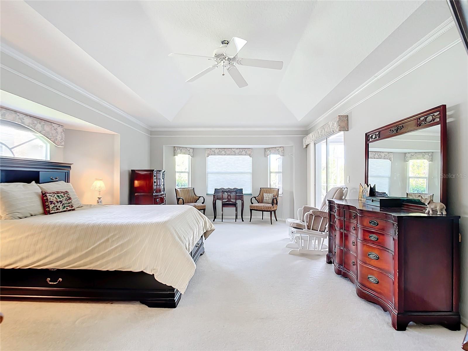 490 LAKE OF THE WOODS DR, VENICE, FL, 34293