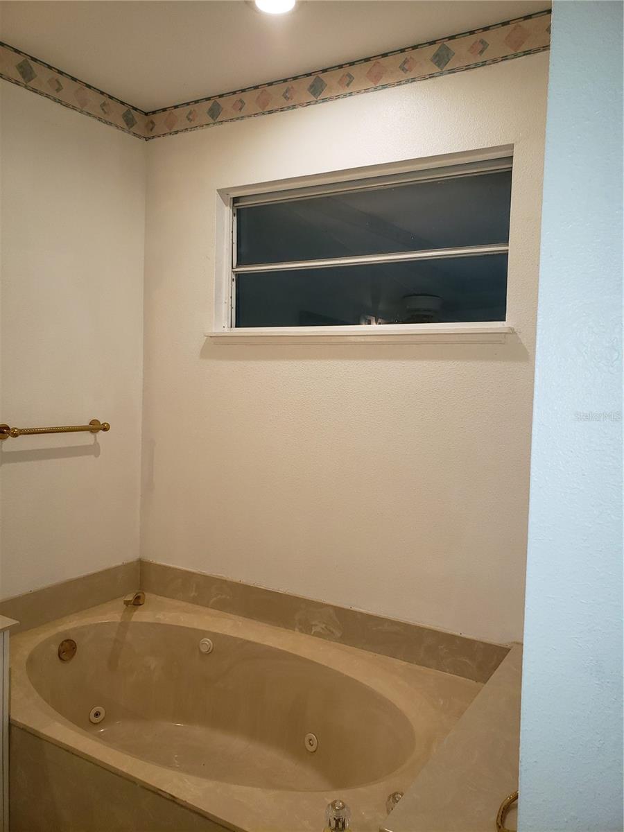 5709 33RD ST E, BRADENTON, FL, 34203