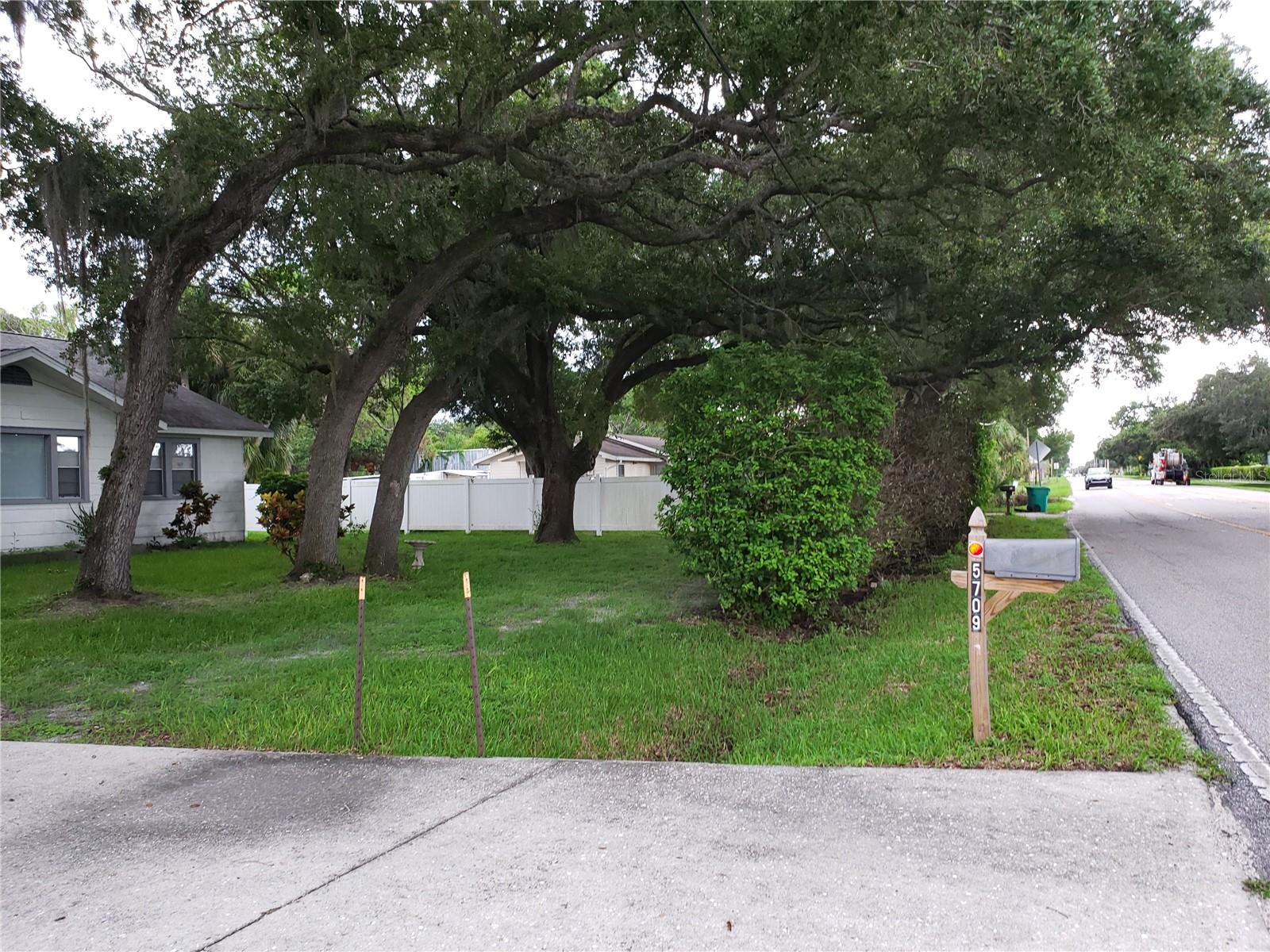 5709 33RD ST E, BRADENTON, FL, 34203