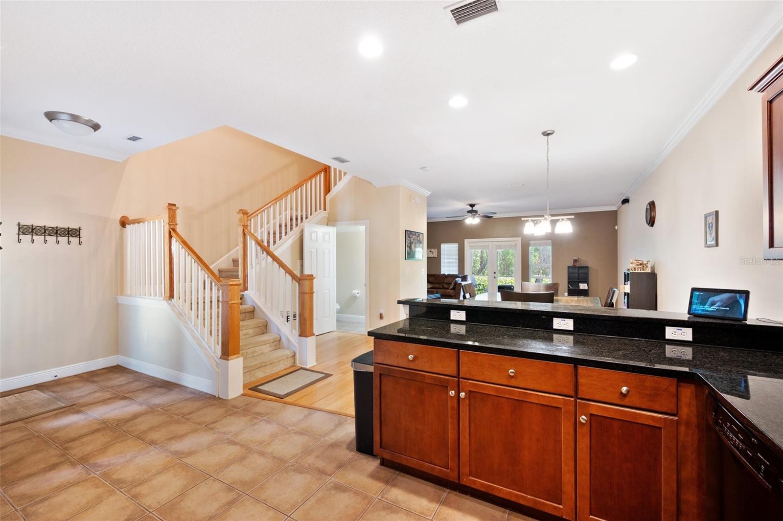 184 VALENCIA CIR, ST PETERSBURG, FL, 33716