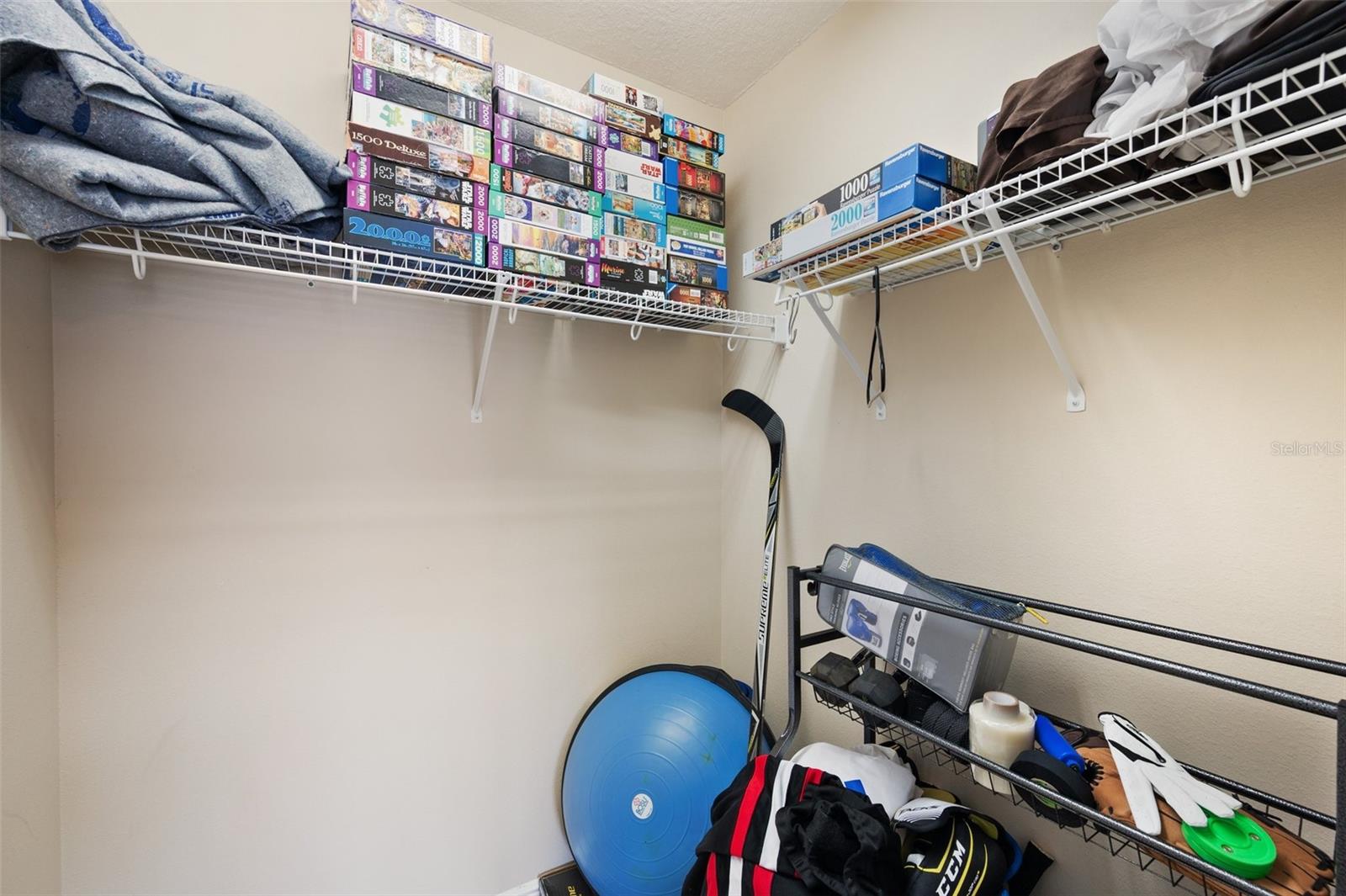 184 VALENCIA CIR, ST PETERSBURG, FL, 33716