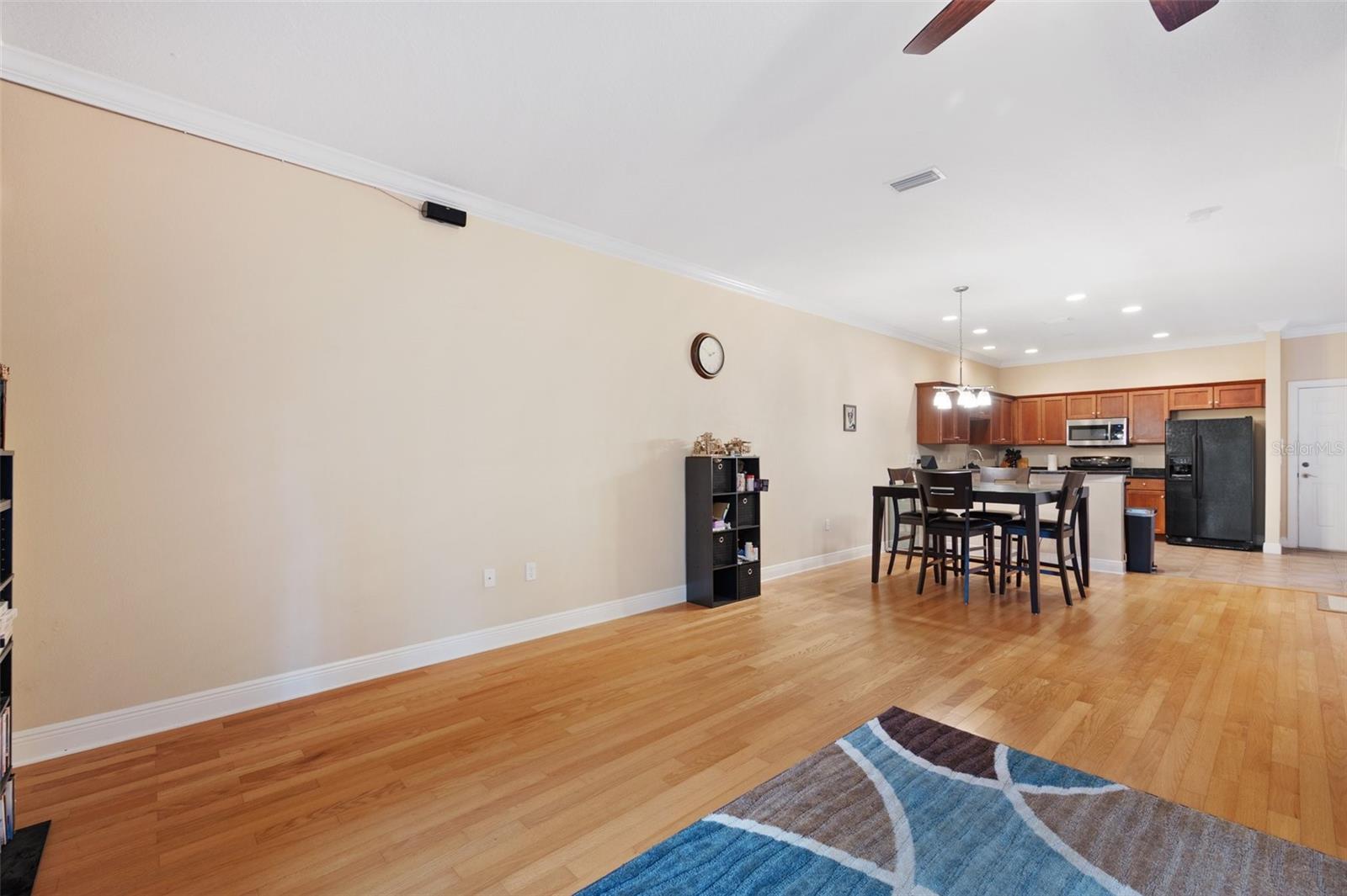 184 VALENCIA CIR, ST PETERSBURG, FL, 33716