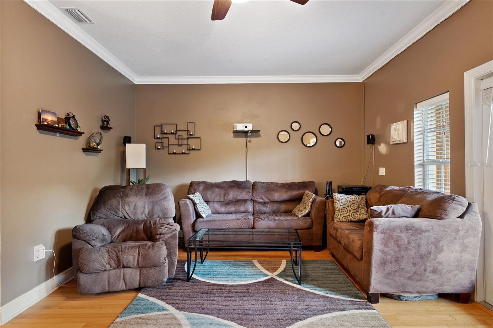 184 VALENCIA CIR, ST PETERSBURG, FL, 33716