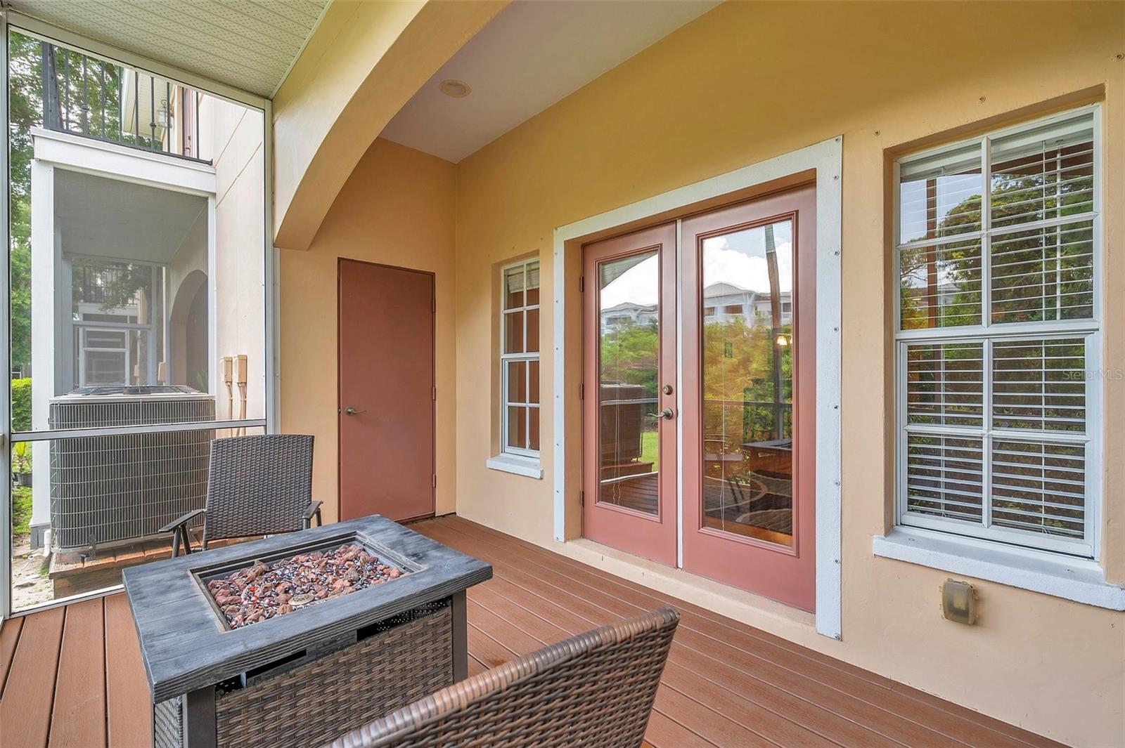 184 VALENCIA CIR, ST PETERSBURG, FL, 33716