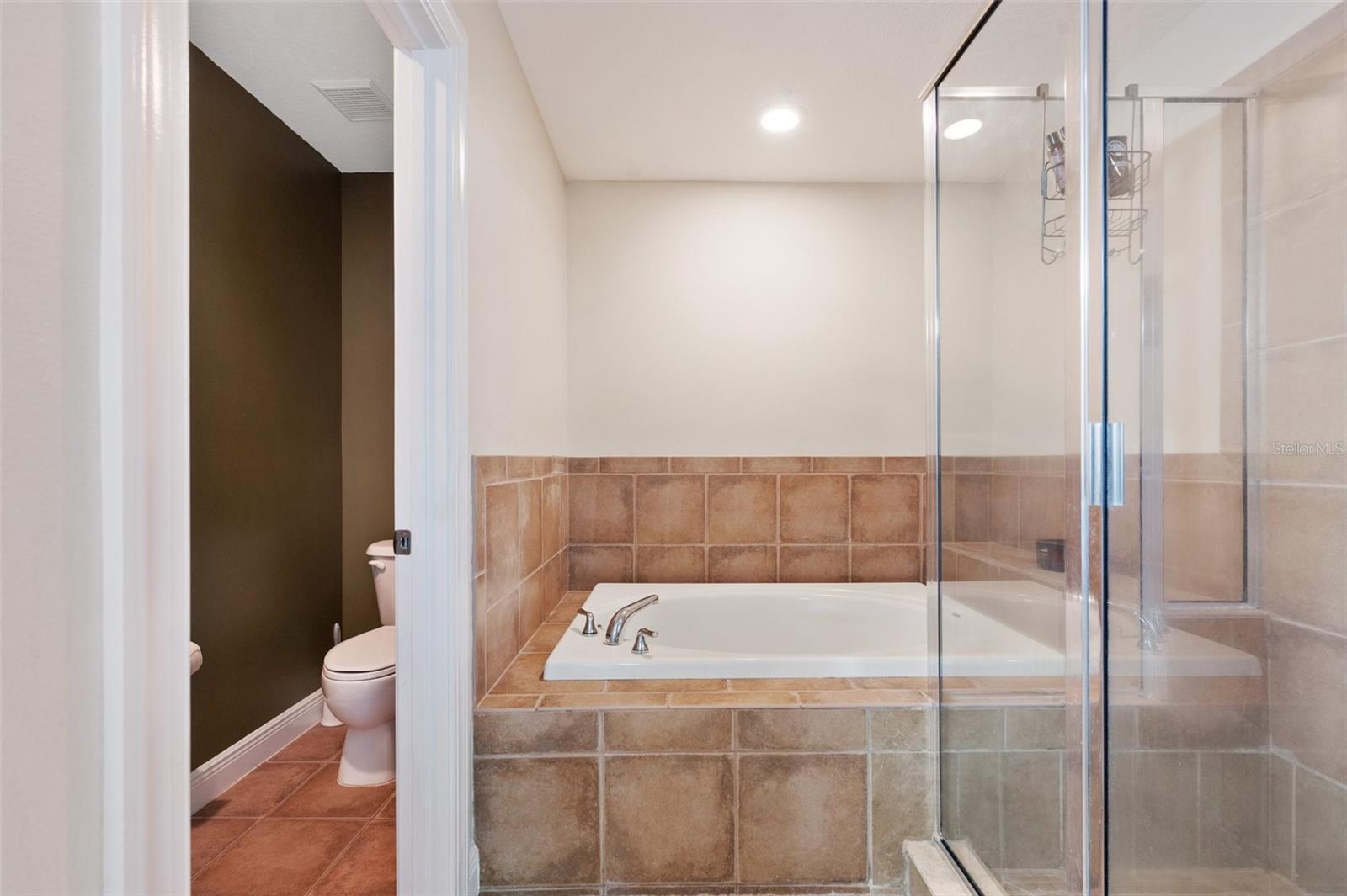 184 VALENCIA CIR, ST PETERSBURG, FL, 33716