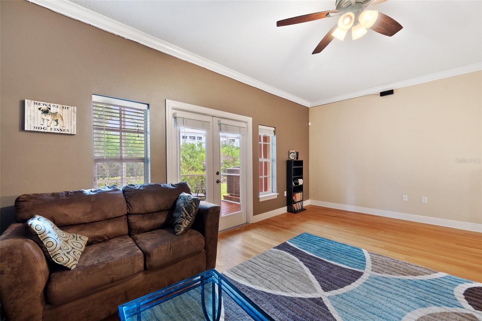 184 VALENCIA CIR, ST PETERSBURG, FL, 33716