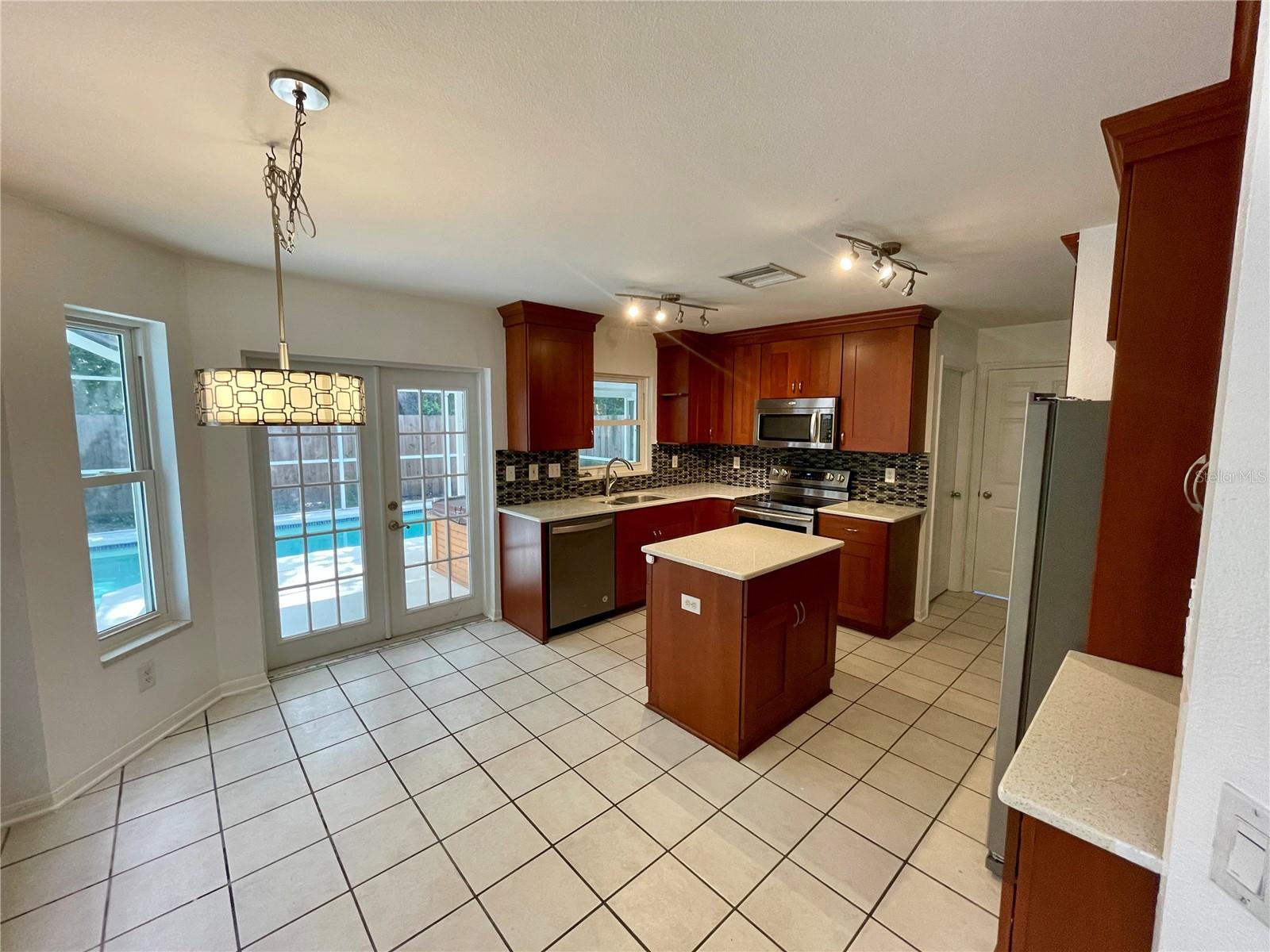 4031 QUAIL BRIAR DR, VALRICO, FL, 33596