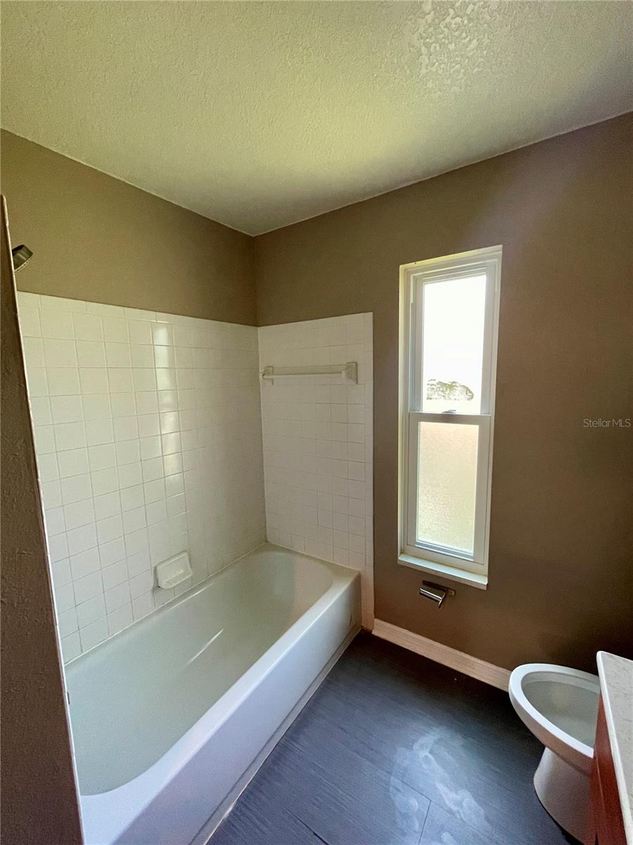 4031 QUAIL BRIAR DR, VALRICO, FL, 33596