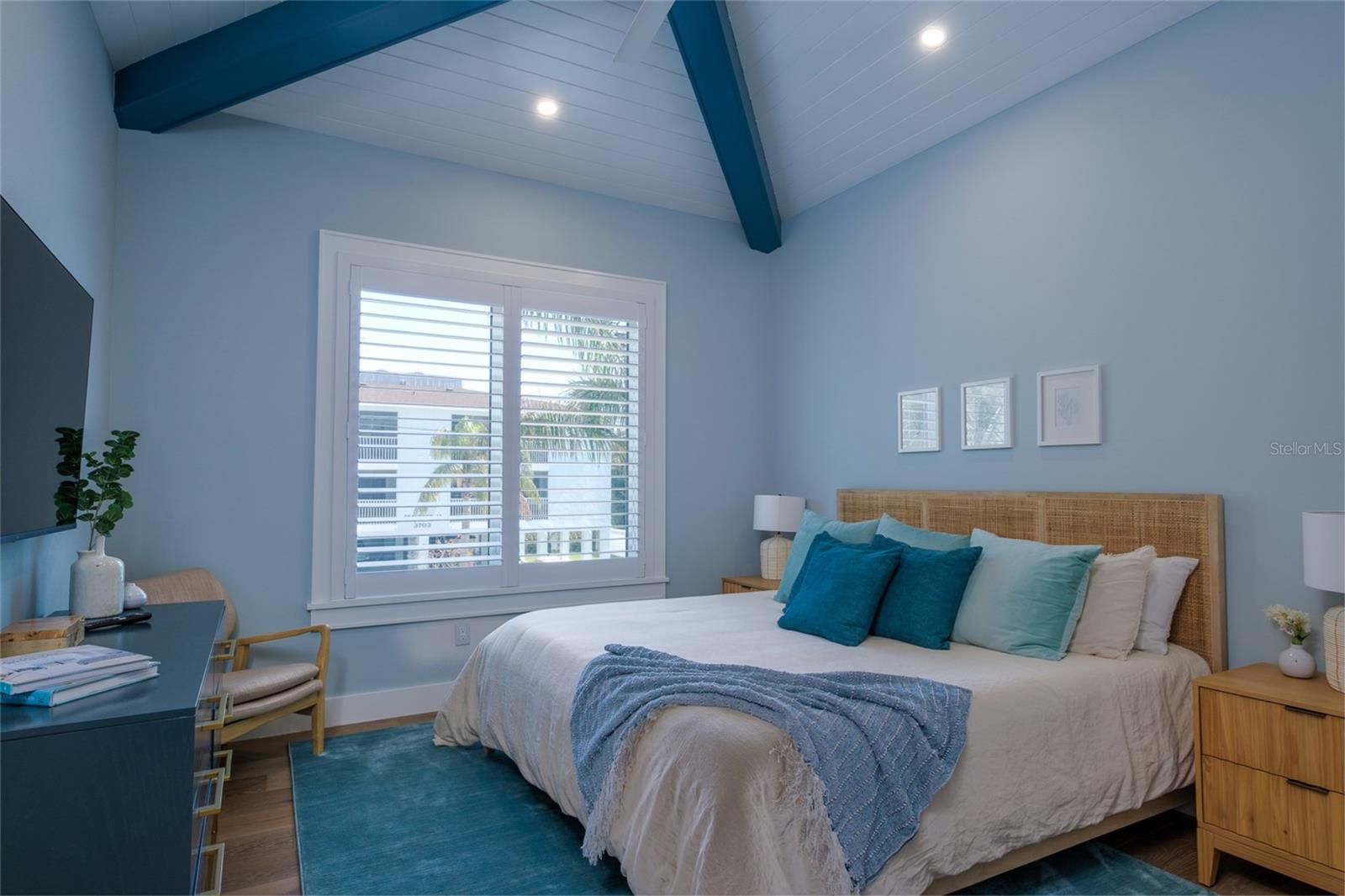 3702 5TH AVE, HOLMES BEACH, FL, 34217
