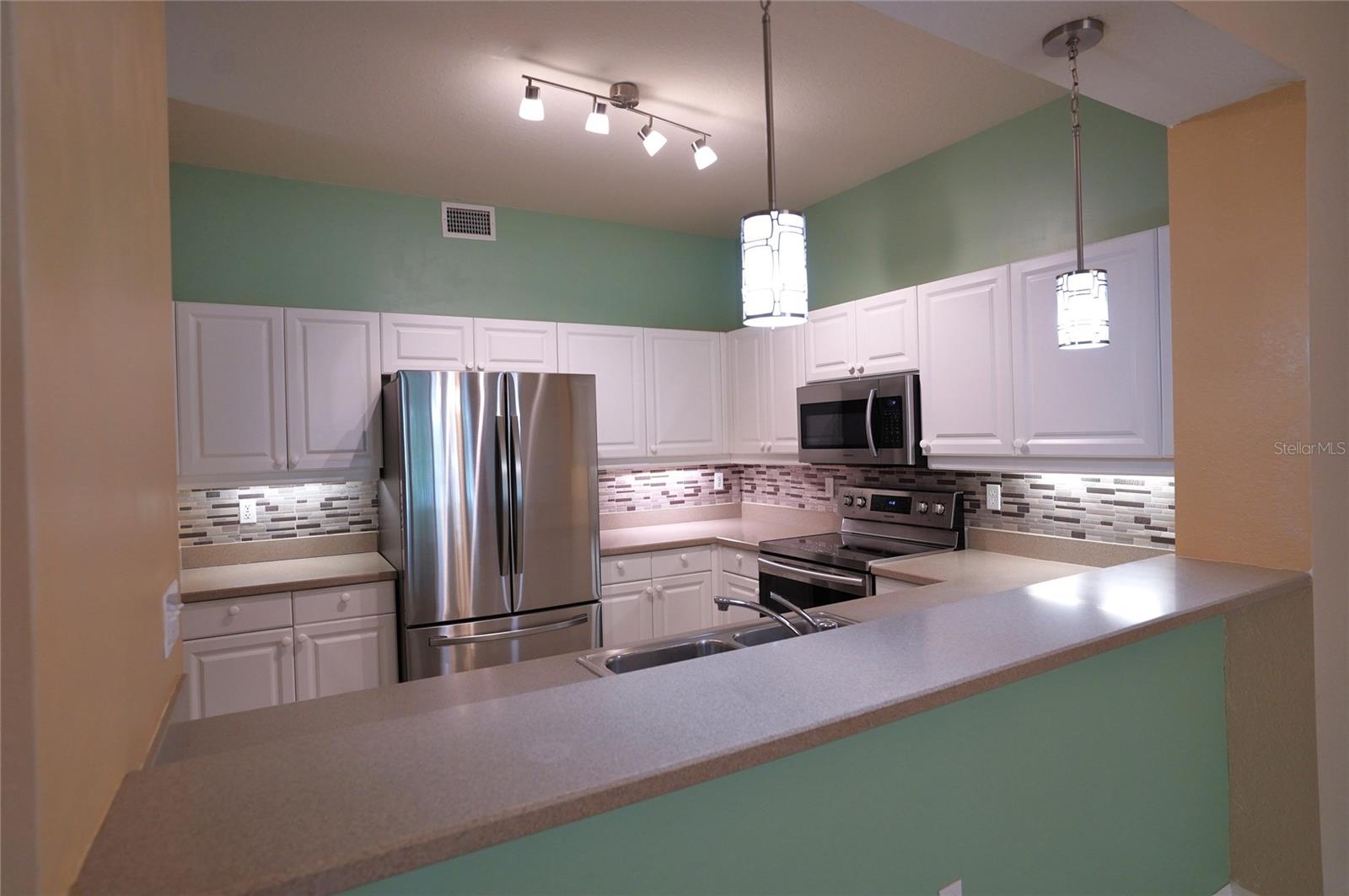 5123 MELBOURNE ST #D104, PORT CHARLOTTE, FL, 33980