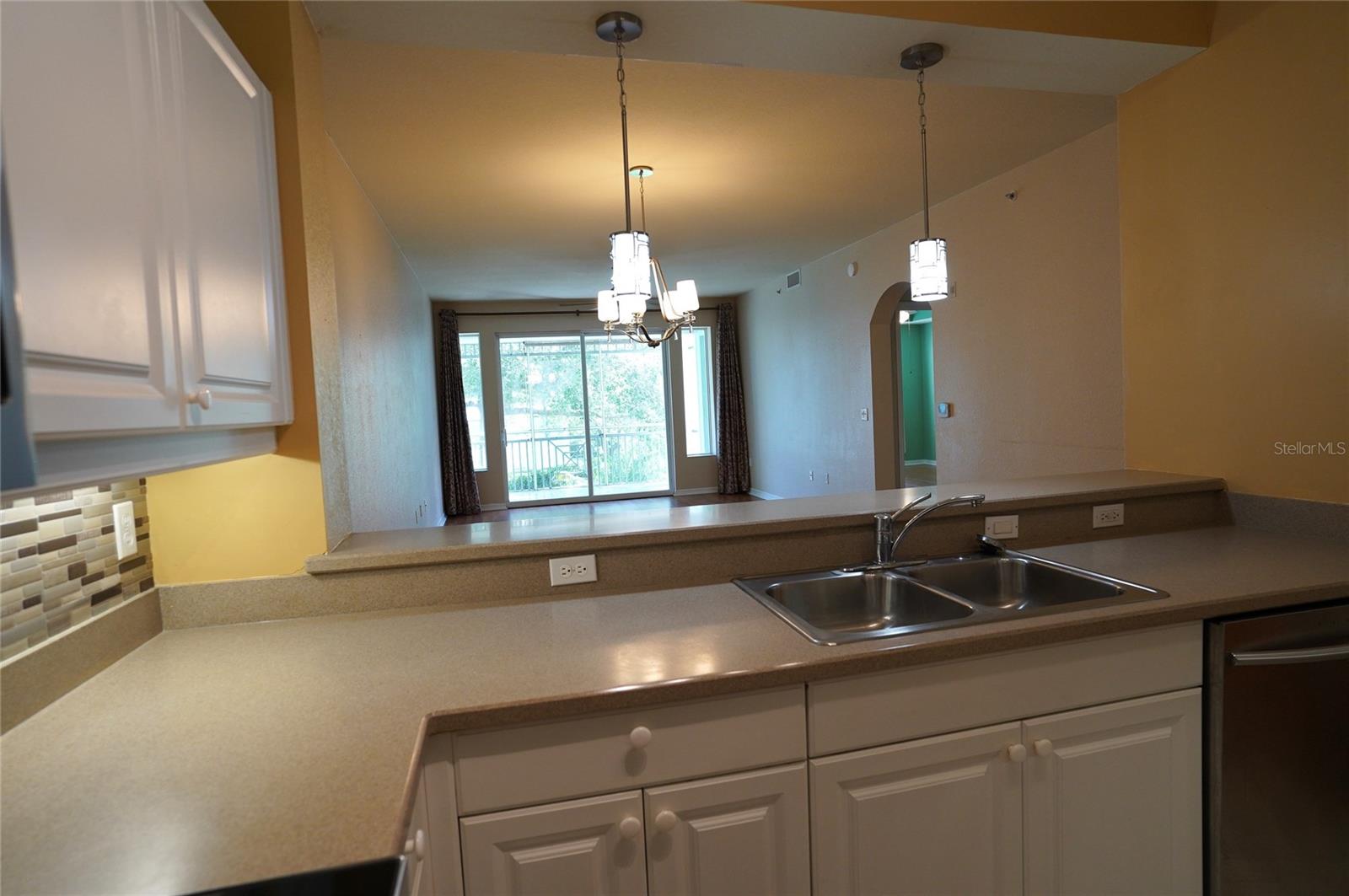 5123 MELBOURNE ST #D104, PORT CHARLOTTE, FL, 33980