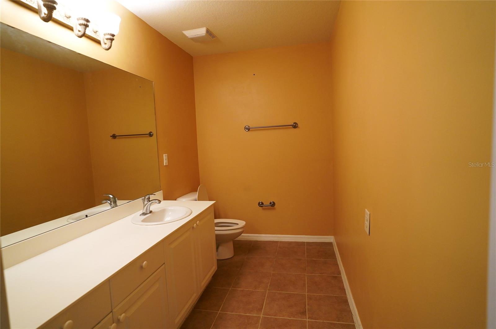 5123 MELBOURNE ST #D104, PORT CHARLOTTE, FL, 33980