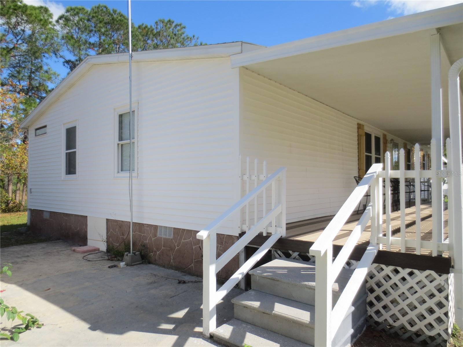 18675 SE 55TH PL, OCKLAWAHA, FL, 32179