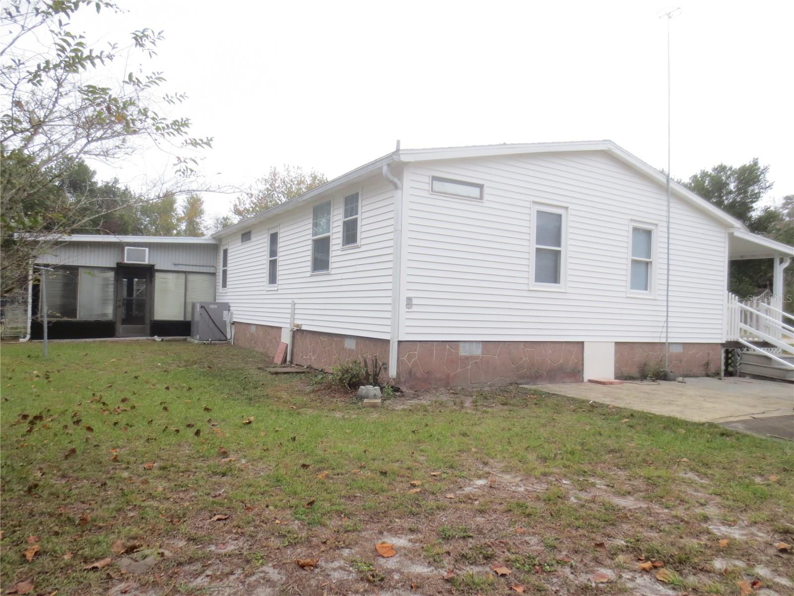 18675 SE 55TH PL, OCKLAWAHA, FL, 32179
