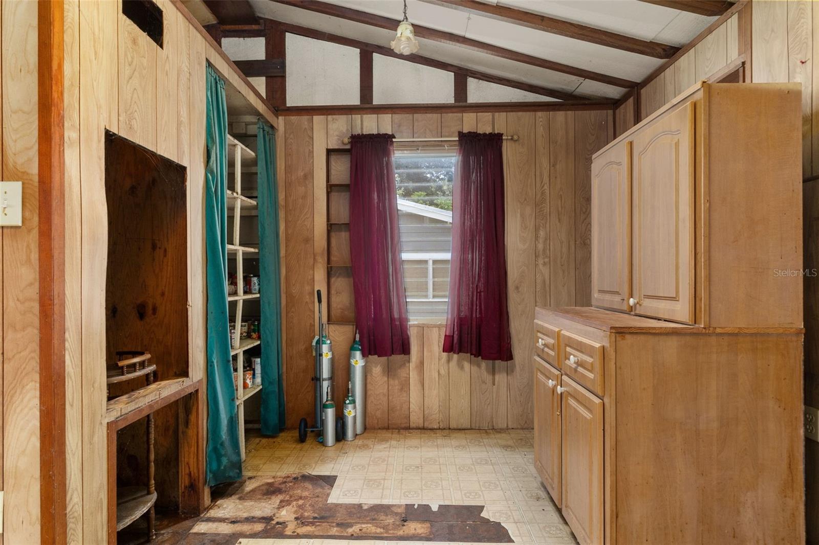 15184 HERNANDO AVE, NOBLETON, FL, 34661