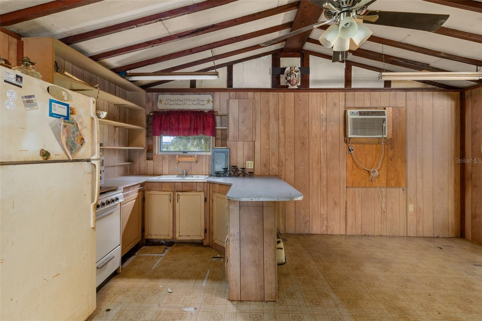 15184 HERNANDO AVE, NOBLETON, FL, 34661