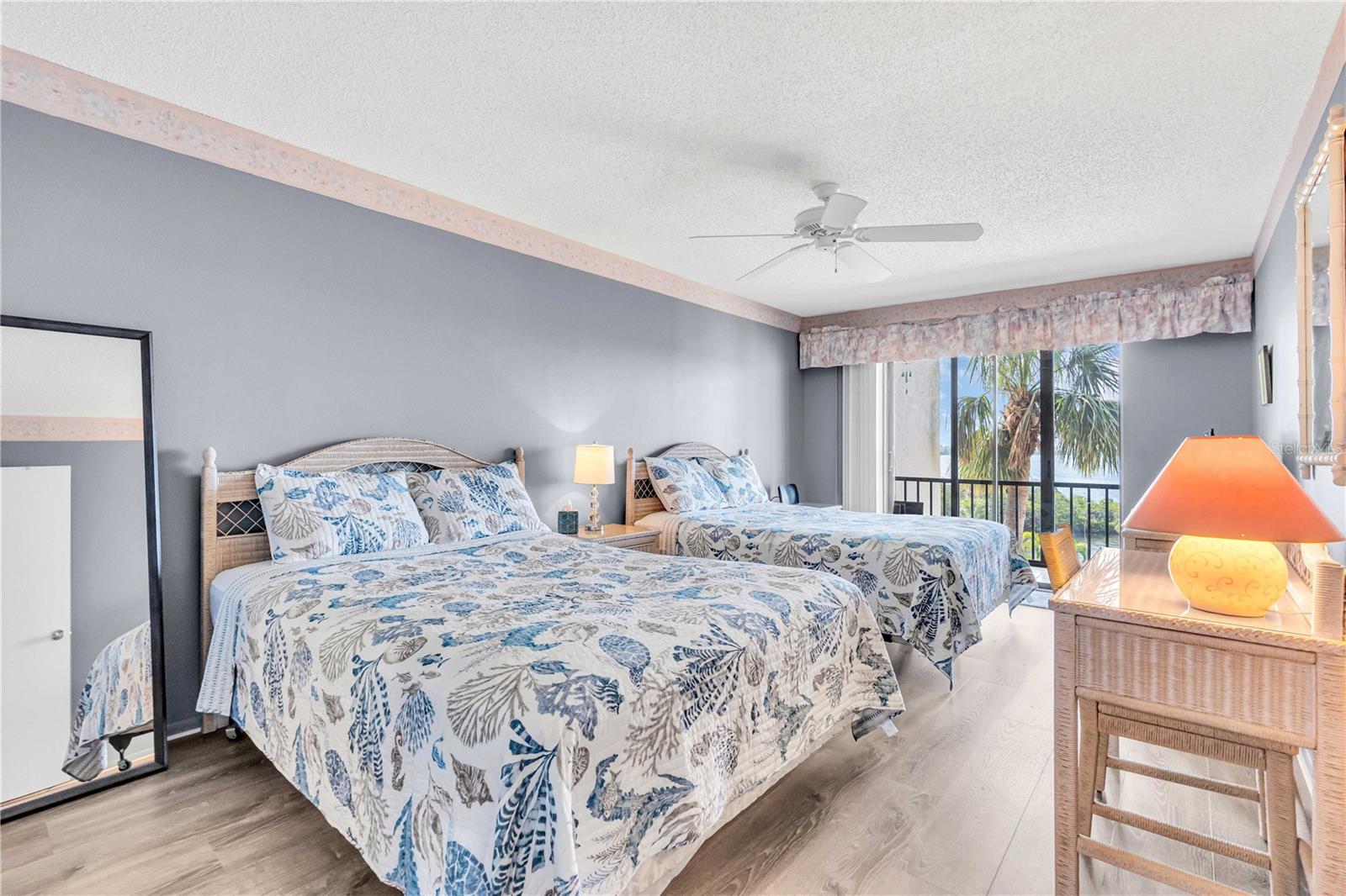 1602 STICKNEY POINT RD #305, SARASOTA, FL, 34231