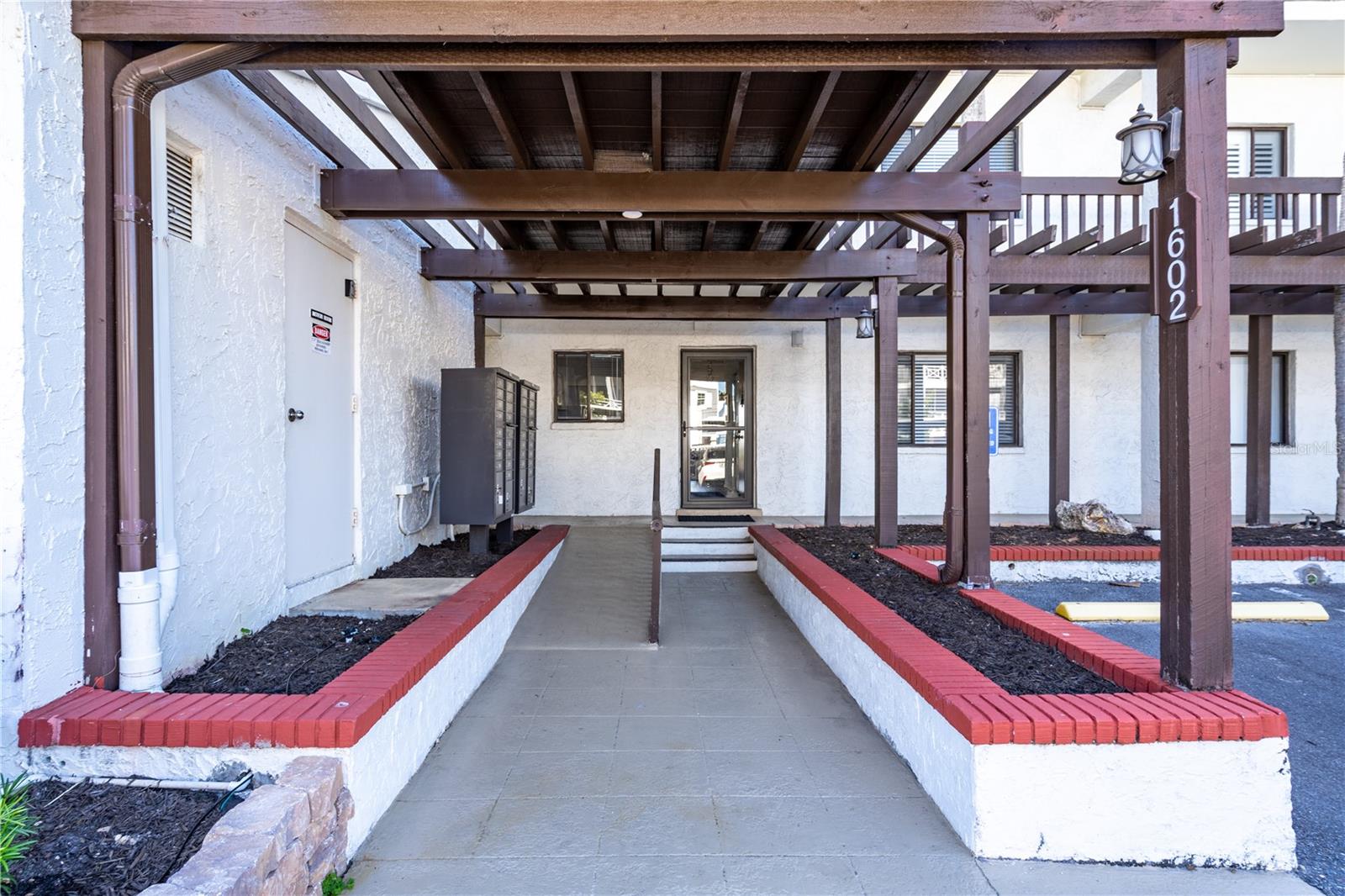 1602 STICKNEY POINT RD #305, SARASOTA, FL, 34231