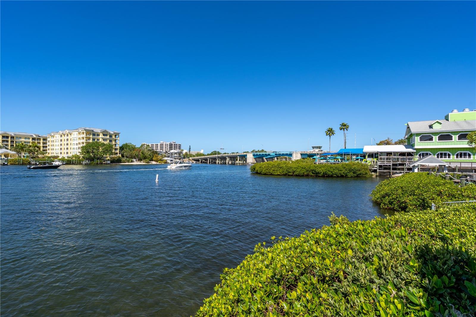 1602 STICKNEY POINT RD #305, SARASOTA, FL, 34231