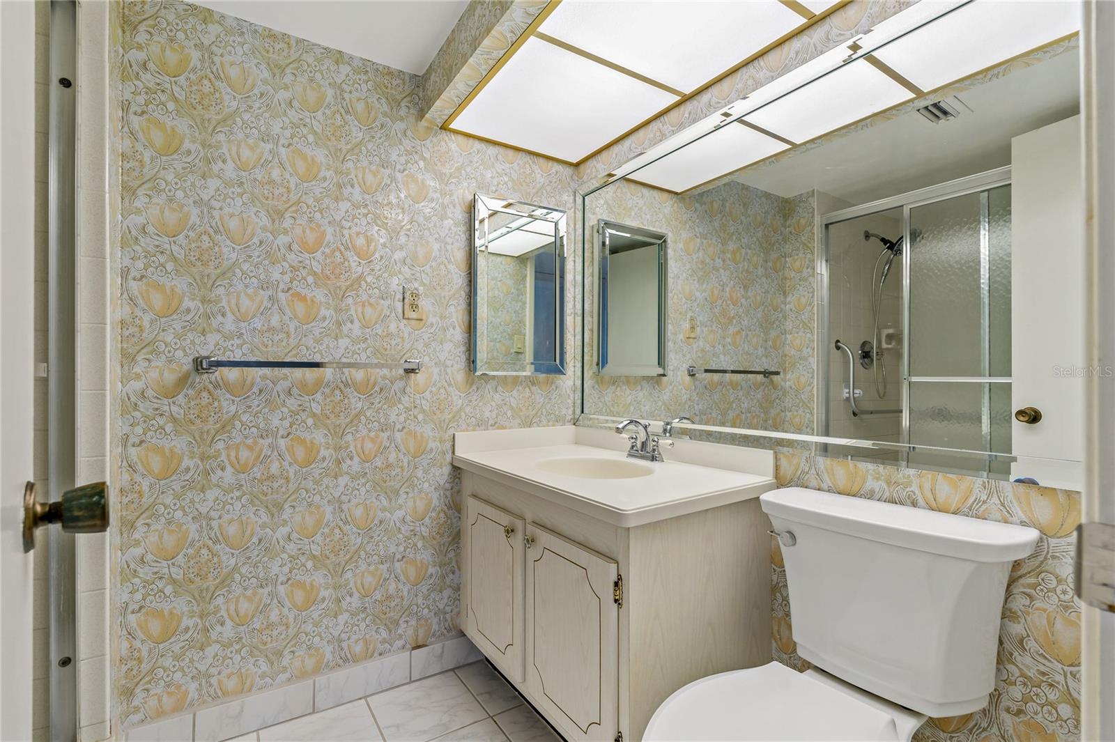 660 ISLAND WAY #301, CLEARWATER BEACH, FL, 33767