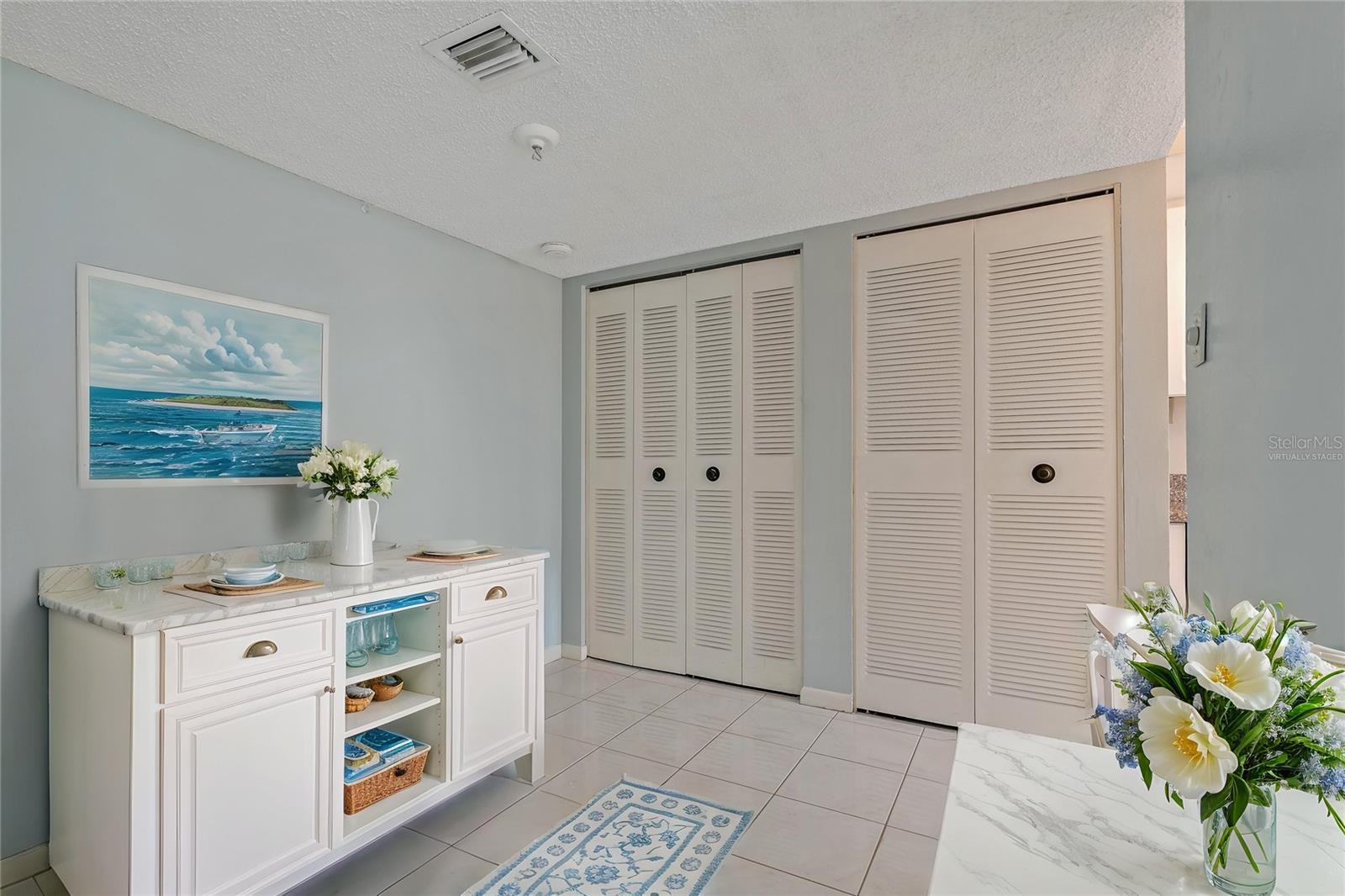 660 ISLAND WAY #301, CLEARWATER BEACH, FL, 33767