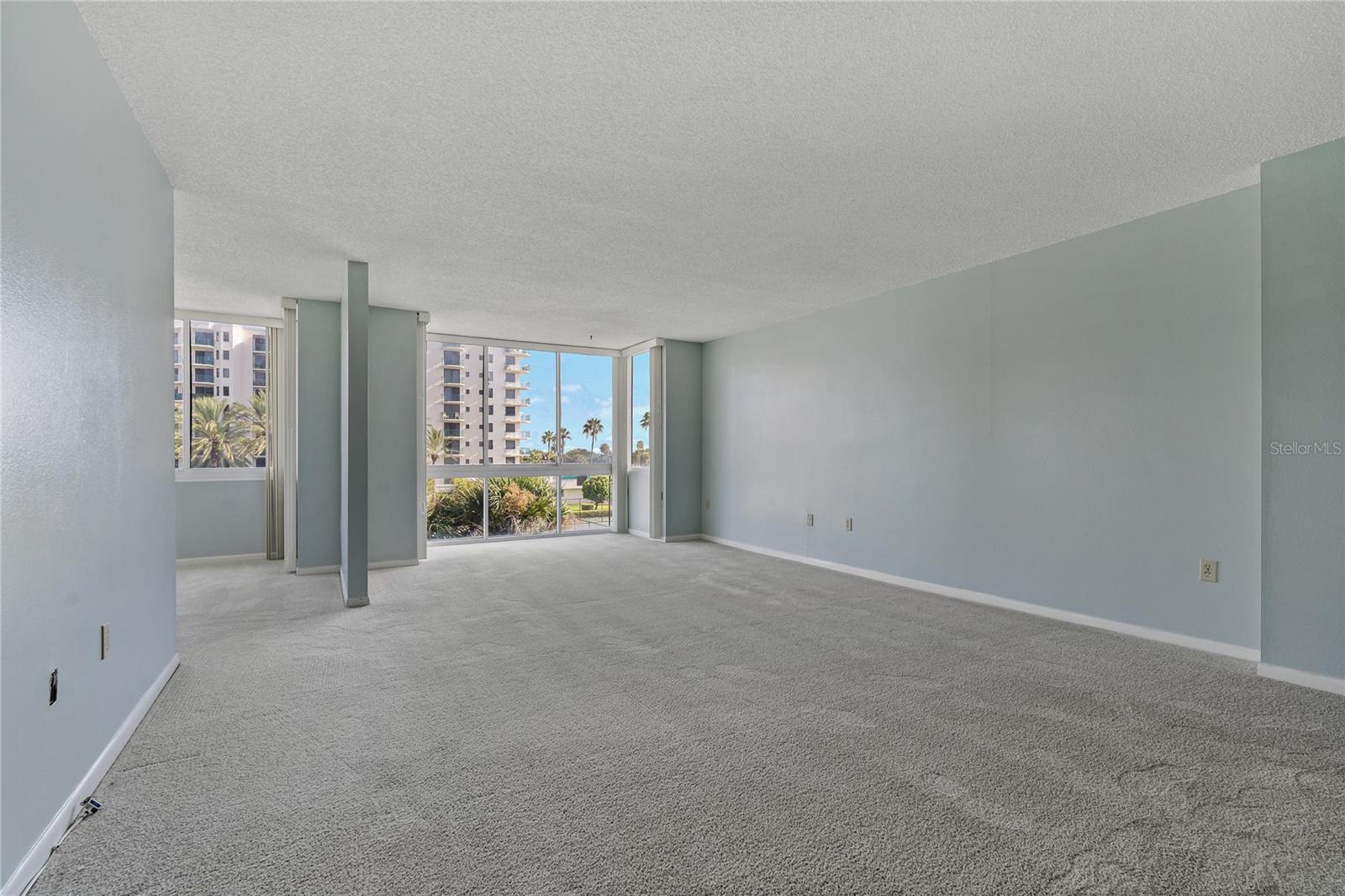 660 ISLAND WAY #301, CLEARWATER BEACH, FL, 33767