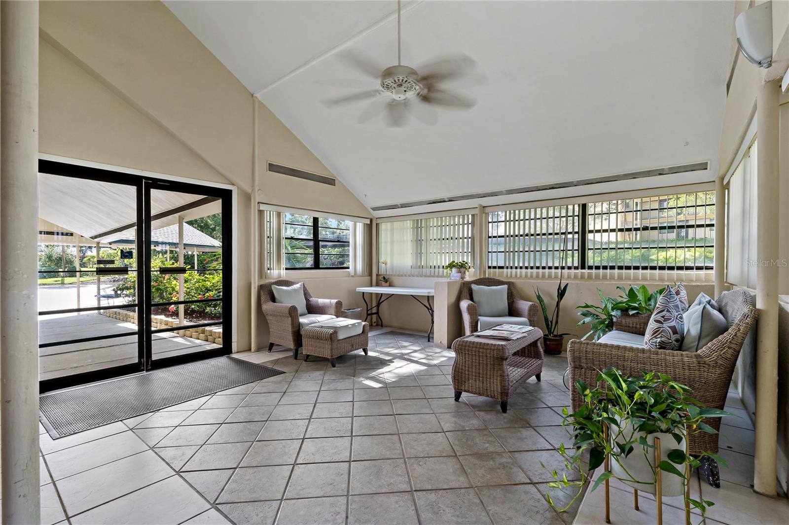 660 ISLAND WAY #301, CLEARWATER BEACH, FL, 33767