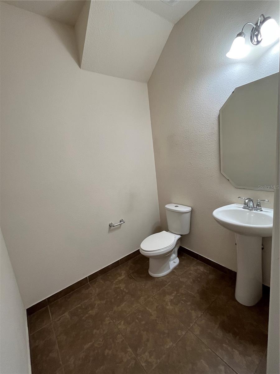 9945 EAGLE CREEK CENTER BLVD, ORLANDO, FL, 32832