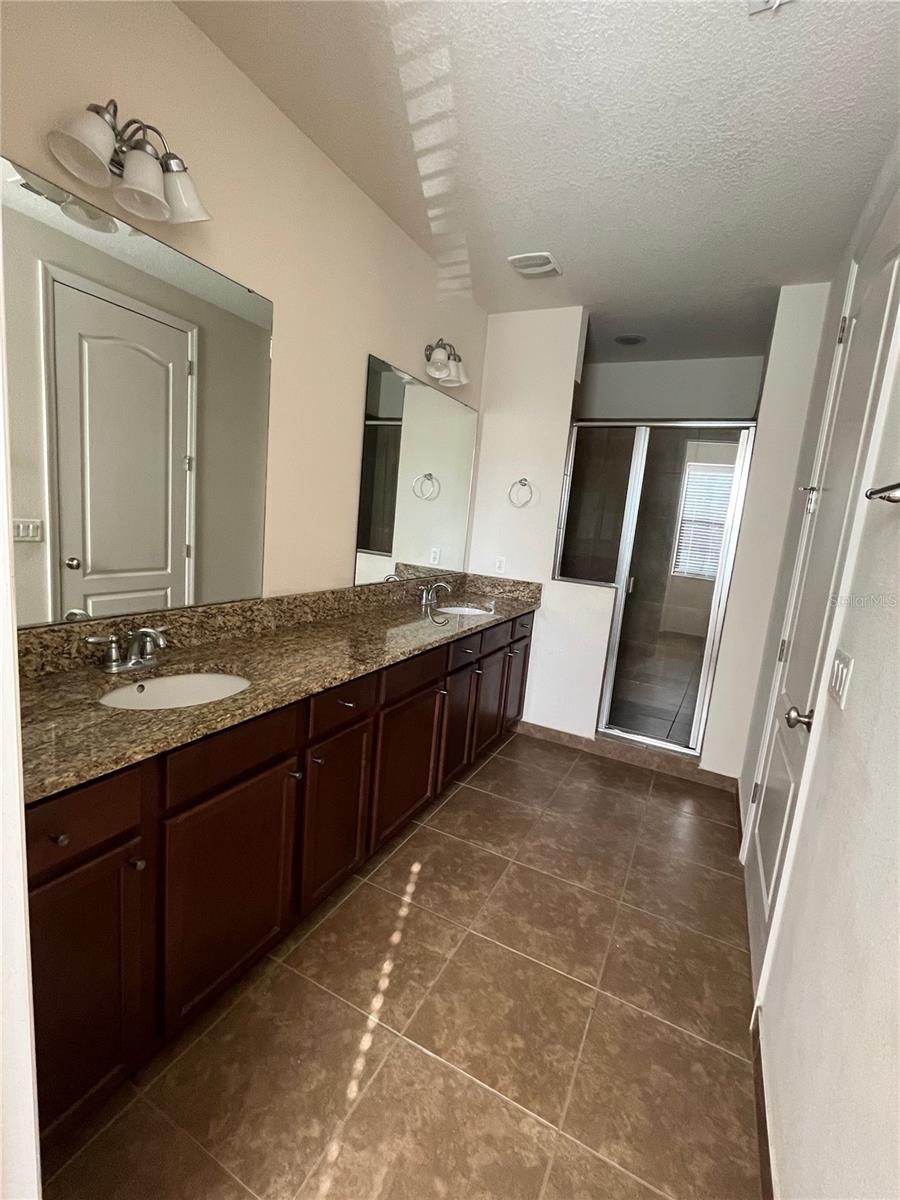 9945 EAGLE CREEK CENTER BLVD, ORLANDO, FL, 32832