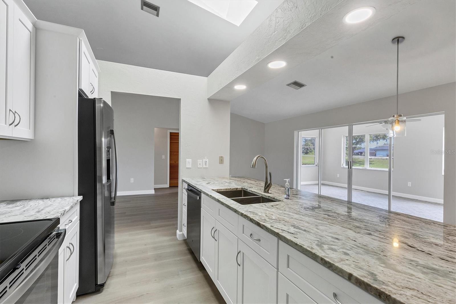 189 BUNKER RD, ROTONDA WEST, FL, 33947