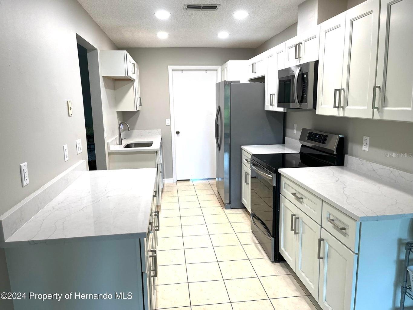 7278 SCOTLAND CIR, WEEKI WACHEE, FL, 34613