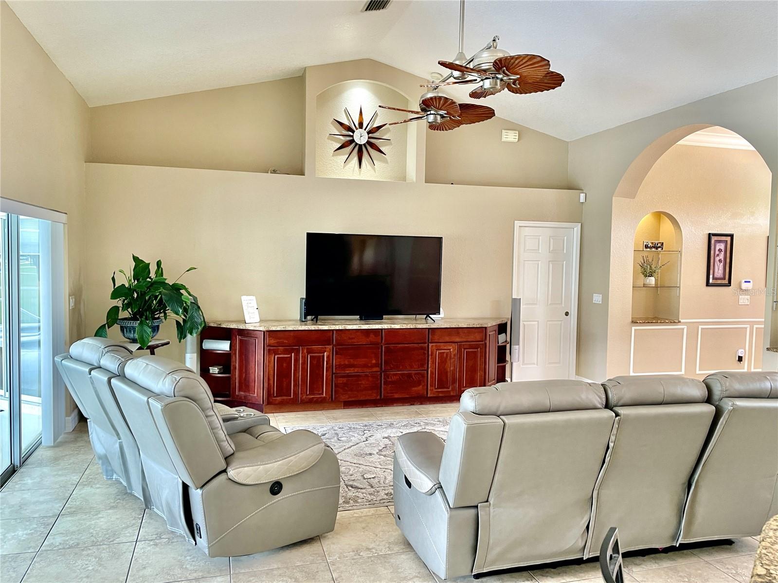 530 KENSINGTON ST, PORT CHARLOTTE, FL, 33954