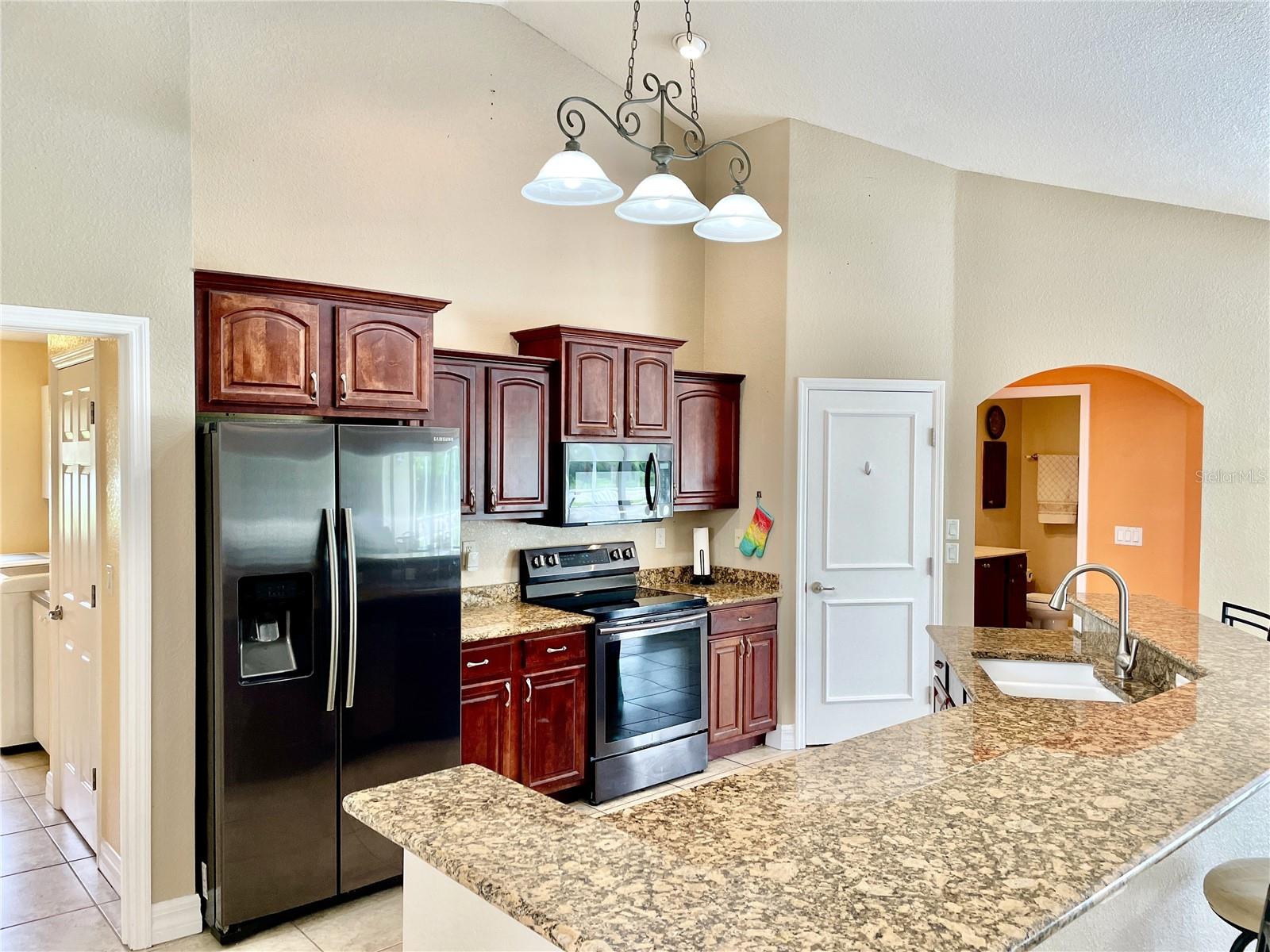 530 KENSINGTON ST, PORT CHARLOTTE, FL, 33954