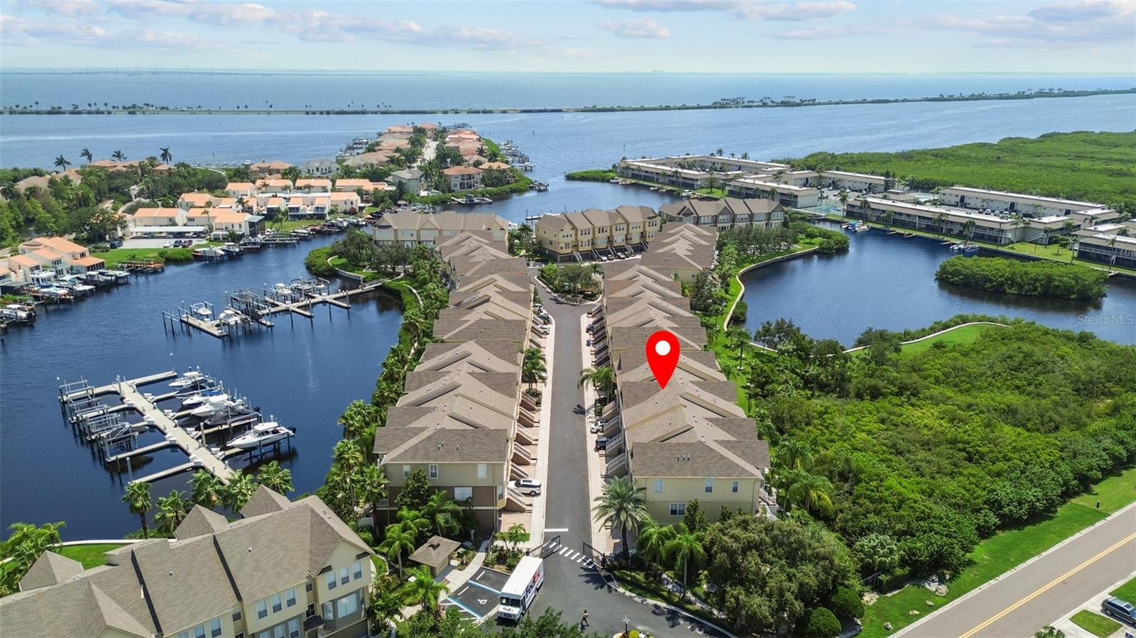 4336 SPINNAKER COVE LN, TAMPA, FL, 33615