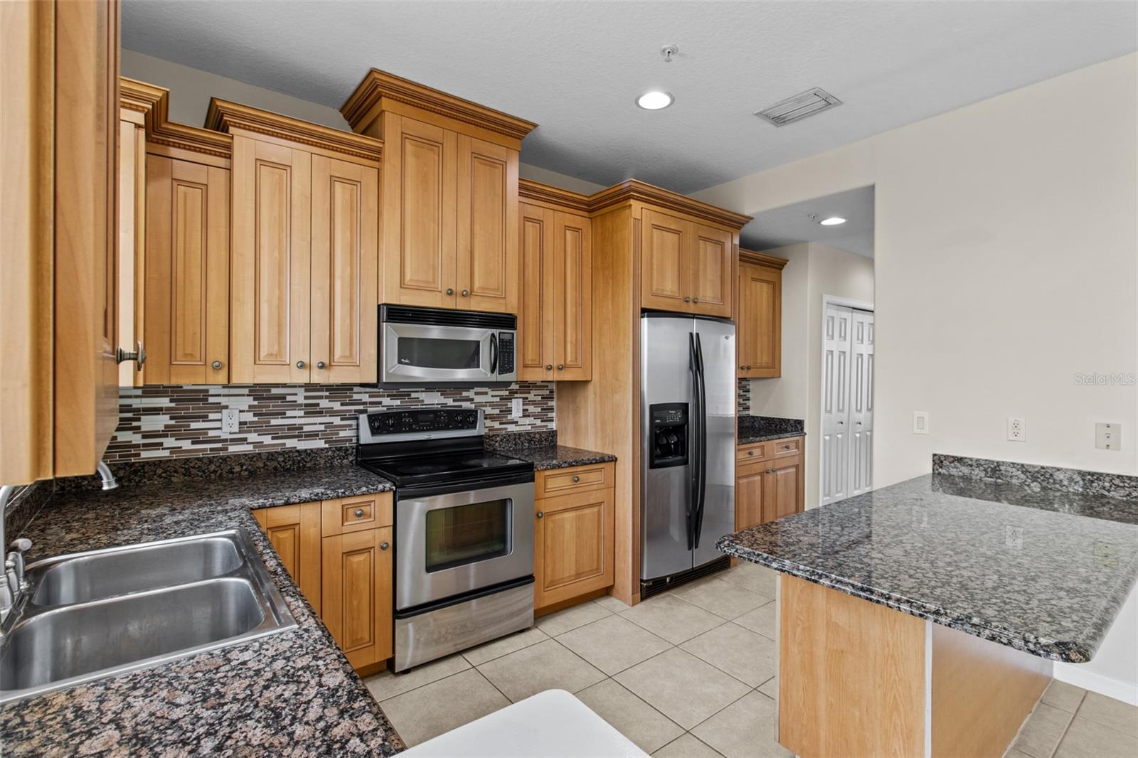 4336 SPINNAKER COVE LN, TAMPA, FL, 33615