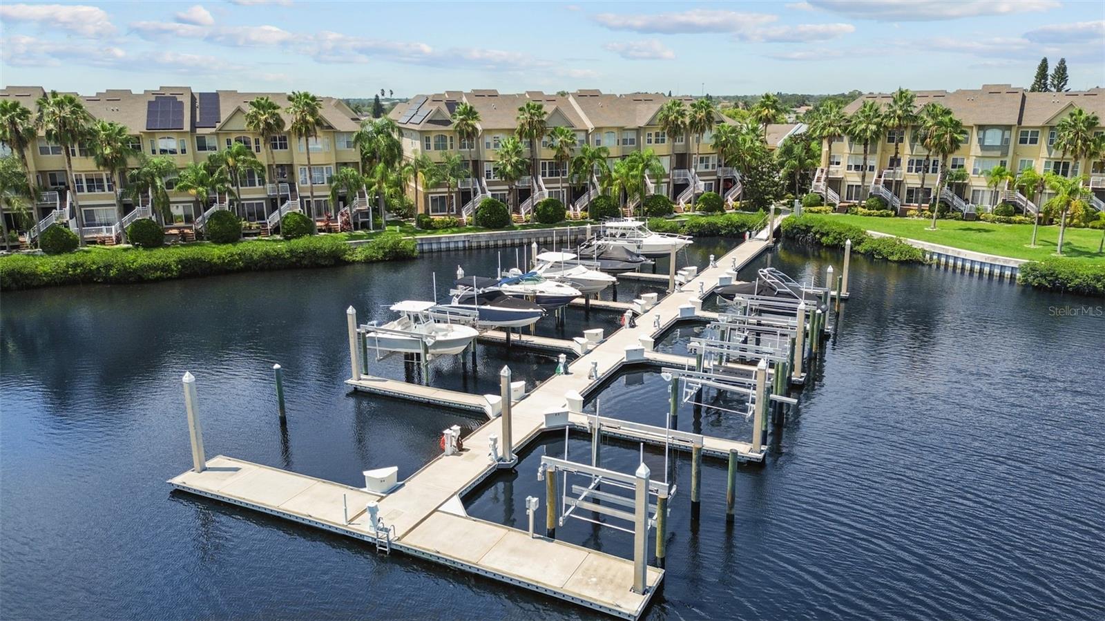 4336 SPINNAKER COVE LN, TAMPA, FL, 33615